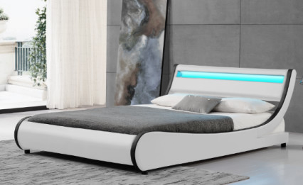PU Fabric LED Upholstered Bed Frame Warna Putih Nyaman Kuat Ukuran Raja