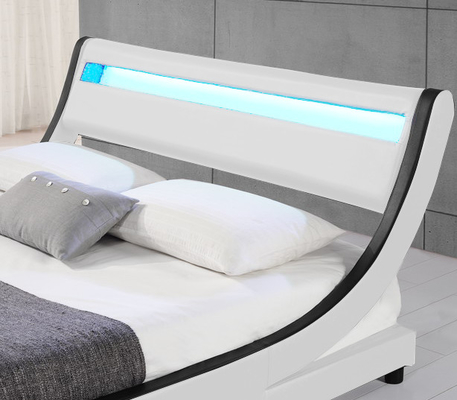 Bingkai Tempat Tidur Platform Berlapis Kulit Imitasi Ukuran Queen Dengan Headboard Melengkung