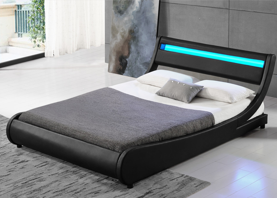 Bingkai Tempat Tidur Platform Berlapis Kulit Imitasi Ukuran Queen Dengan Headboard Melengkung
