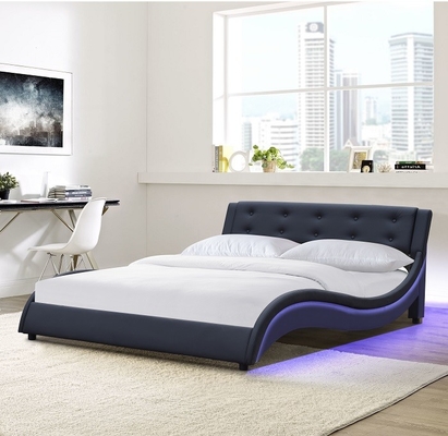 Tempat Tidur Platform Kurva Kulit Imitasi Ukuran Ganda Berlapis Dengan Lampu LED