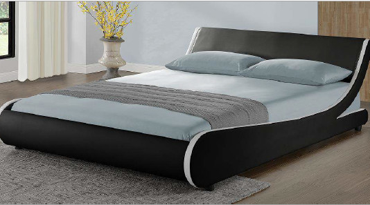 Rangka Tempat Tidur Berlapis PU Italia Berumbai Di Kepala Tempat Tidur King Size