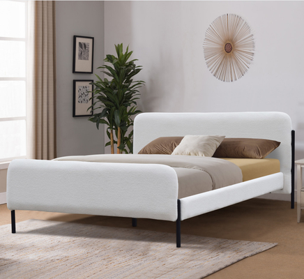 Rangka Tempat Tidur Platform Ukuran King Klasik Dengan Headboard Kain Putih Berlapis