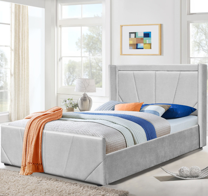 Rangka Tempat Tidur Penyimpanan Platform OEM Kain Abu-abu Muda Dengan Headboard Bersayap Berlapis