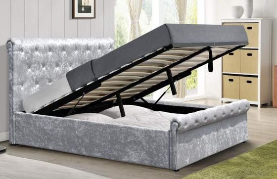 Tempat Tidur Penyimpanan Angkat Tempat Tidur Berlapis Ukuran Penuh dengan Headboard Berumbai dan Penyimpanan di Bawahnya