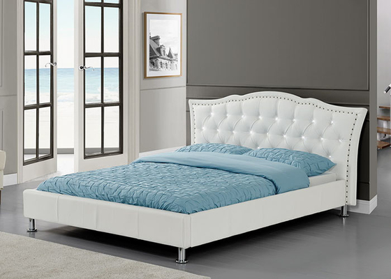 Ukuran yang dapat disesuaikan untuk Anda dan pilihan warna dan bahan untuk bingkai tempat tidur ini.