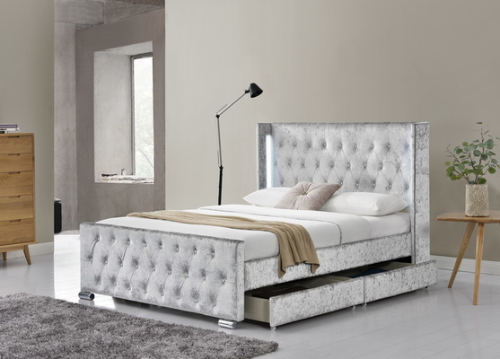 Bingkai Tempat Tidur Platform Berlapis Kain LED Queen Size Dengan 4 Laci