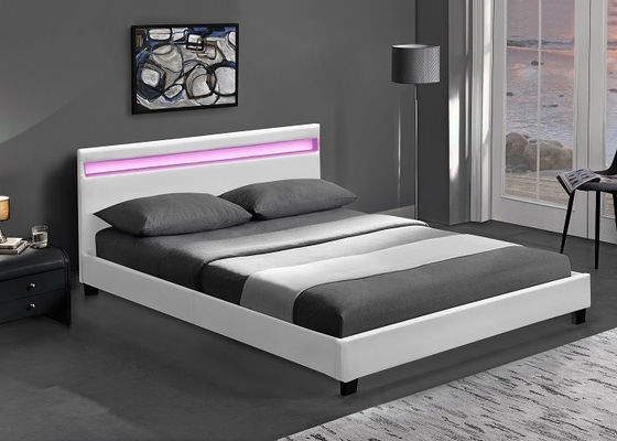 Tempat Tidur Ukuran Queen Kulit Imitasi Berlapis Mewah Dengan Lampu Led Sertifikasi EN1725 BSCI