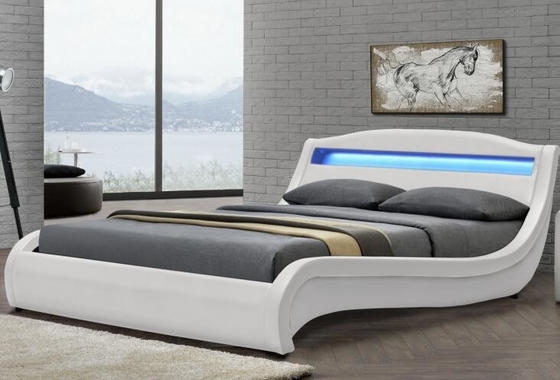 Bingkai Tempat Tidur Berlapis LED Putih Ganda Dengan Lampu Tempat Tidur Sleigh Berlapis Kulit Kecil
