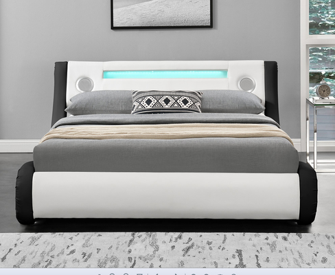 Tempat Tidur Berlapis LED Modern Bingkai Tempat Tidur Platform Ukuran Queen Dengan Speaker