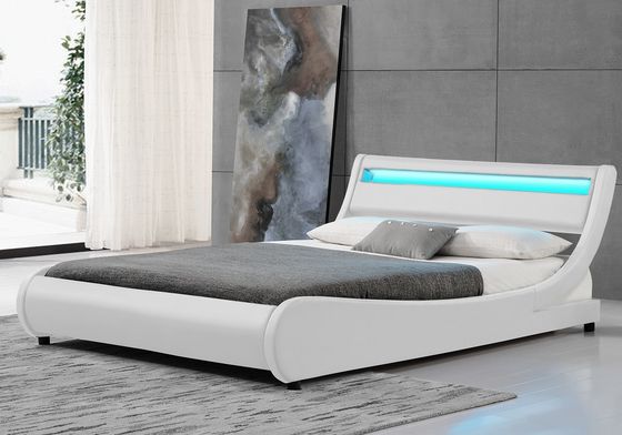 Kurva King Size LED Bingkai Tempat Tidur Berlapis PU Putih 140x200CM