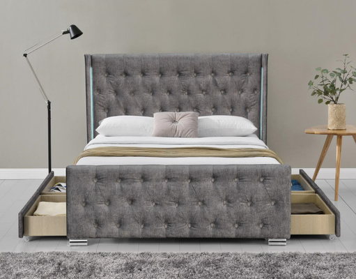 Wing Back Ottoman Tufted Storage Bed King Size Kayu Sliver Abu-abu Hancur Beludru Dengan Headboard