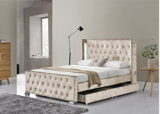 Wing Back Ottoman Tufted Storage Bed King Size Kayu Sliver Abu-abu Hancur Beludru Dengan Headboard